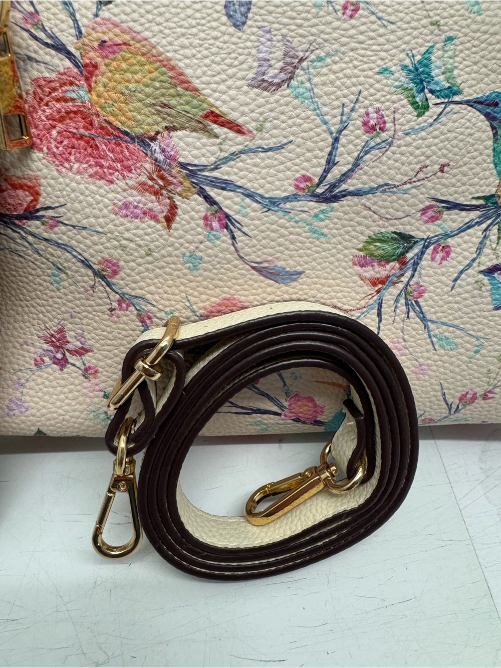 Carlos Santana 3-In-1 Tote with Shoulder Bag & Wristlet - Picture 4 of 13